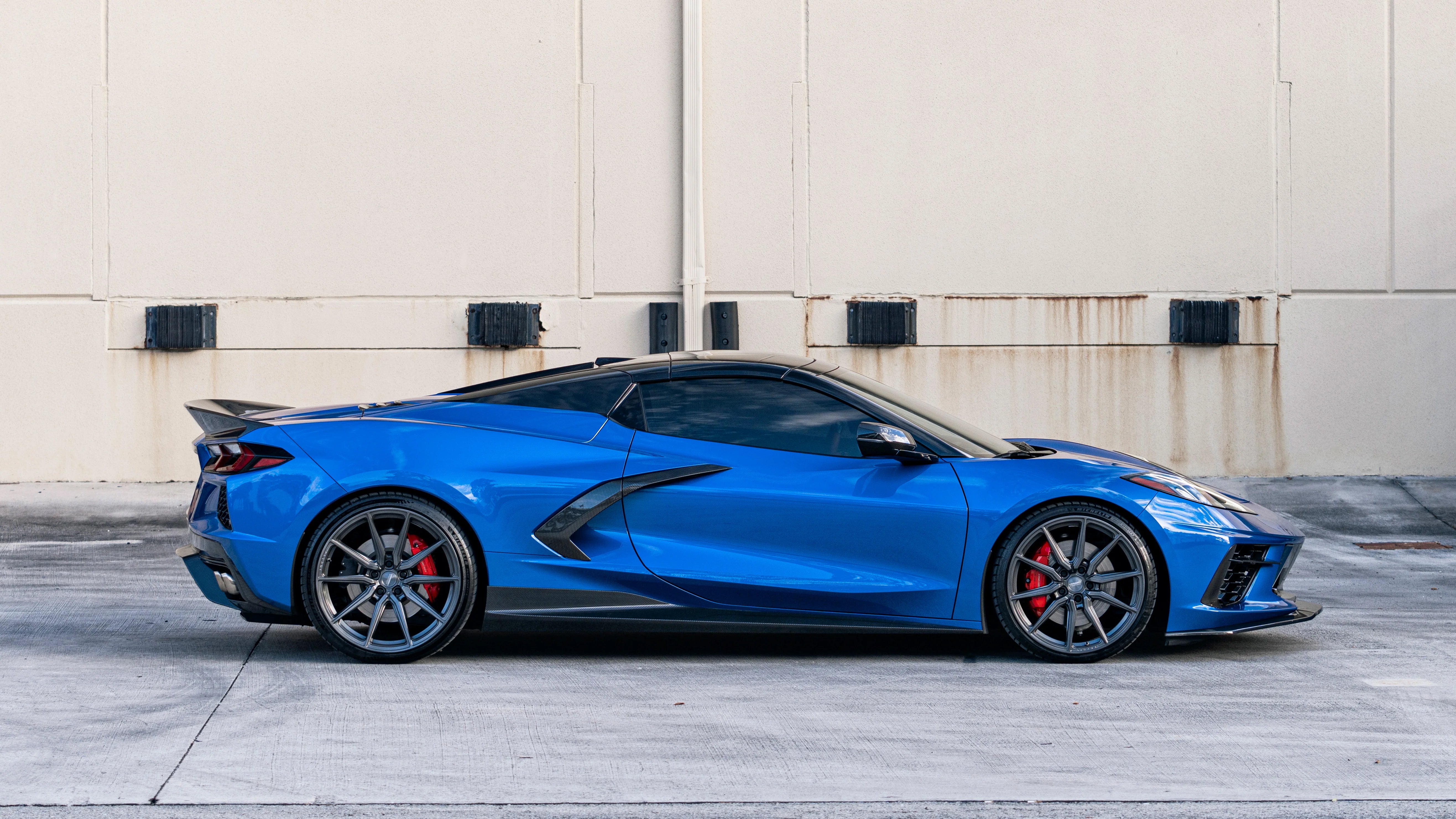 RACING SPORT CONCEPTS - GT SIDE SKIRTS - CARBON FIBER FOR C8 CORVETTE