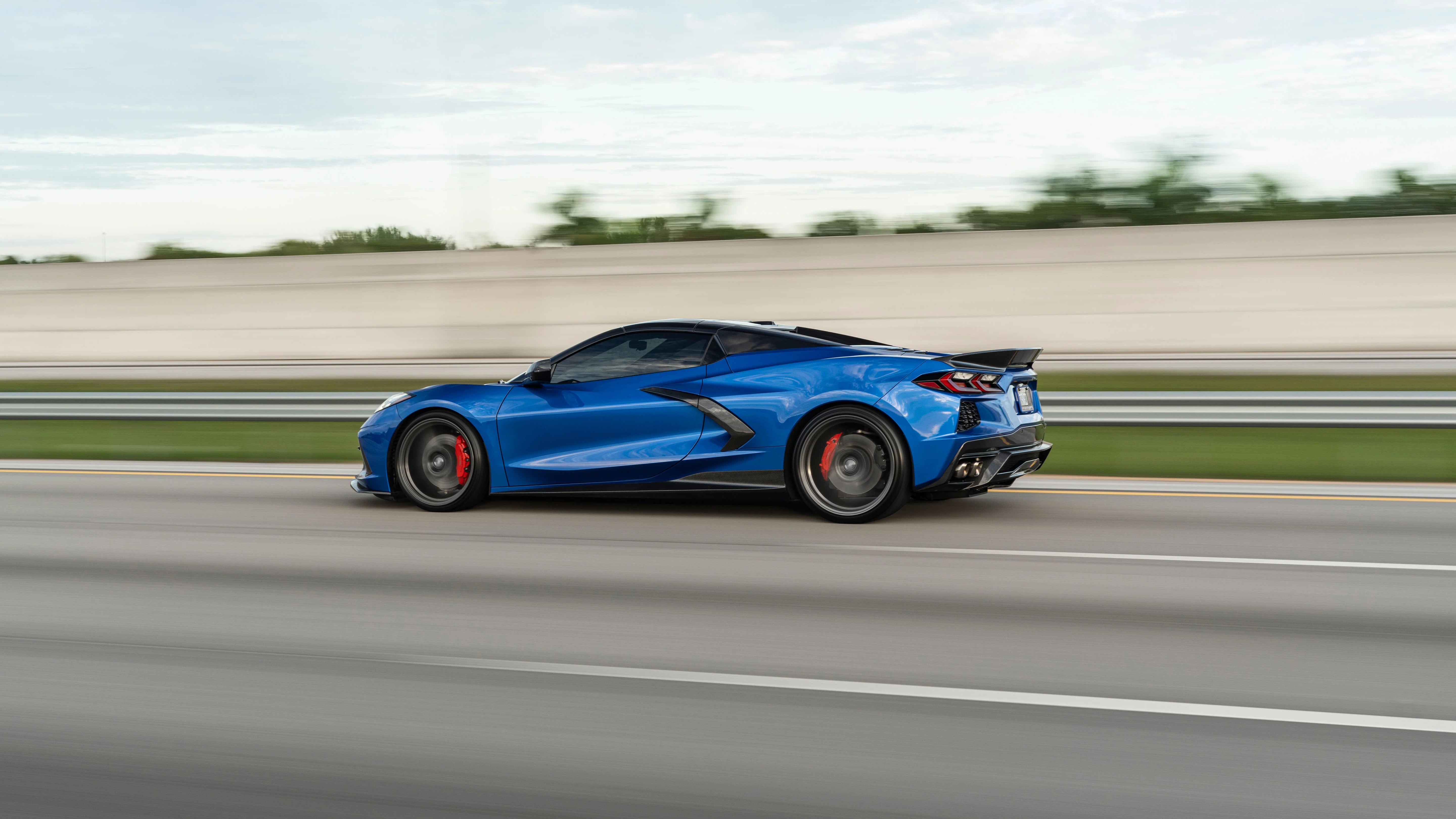 RACING SPORT CONCEPTS - GT SIDE SKIRTS - CARBON FIBER FOR C8 CORVETTE